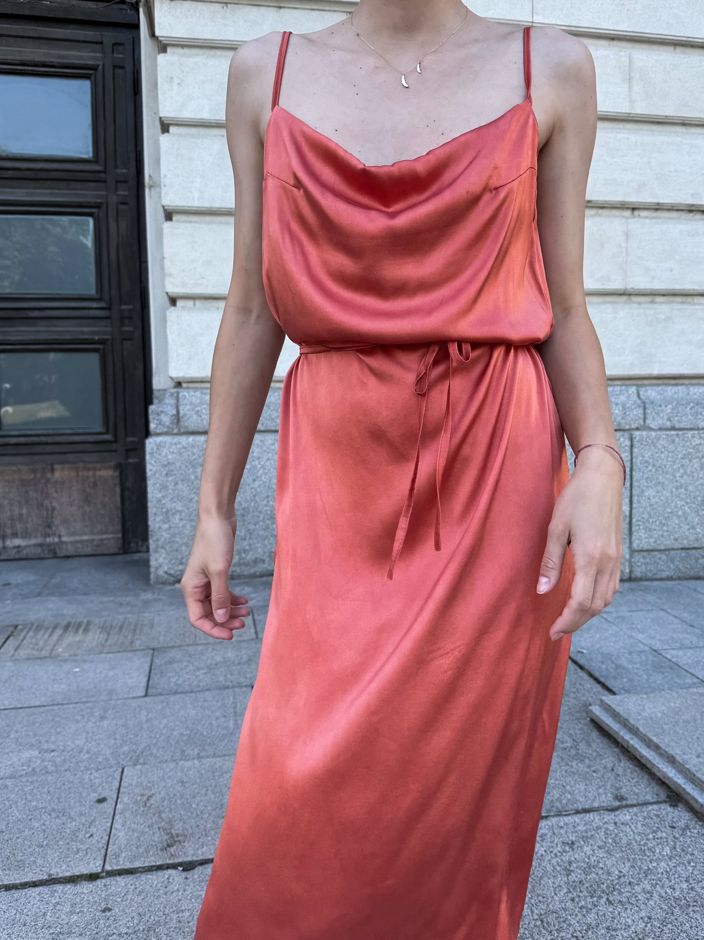 Рокля "the silk slip dress"