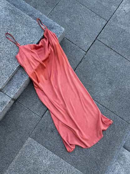 Рокля "the silk slip dress"