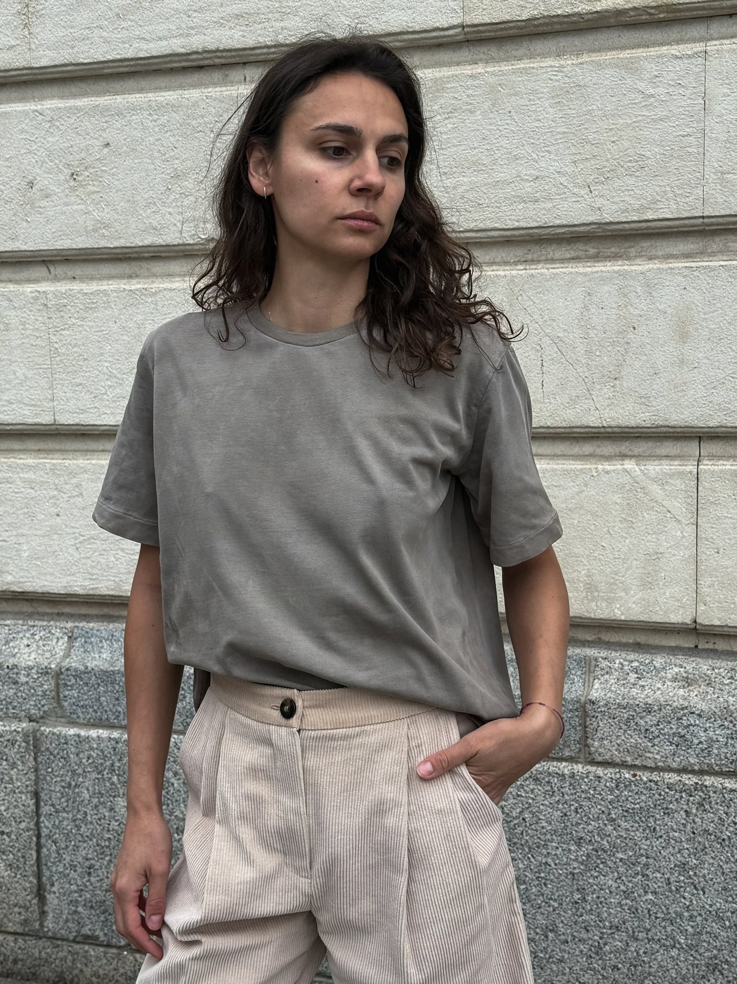 Тениска "the essential tee"